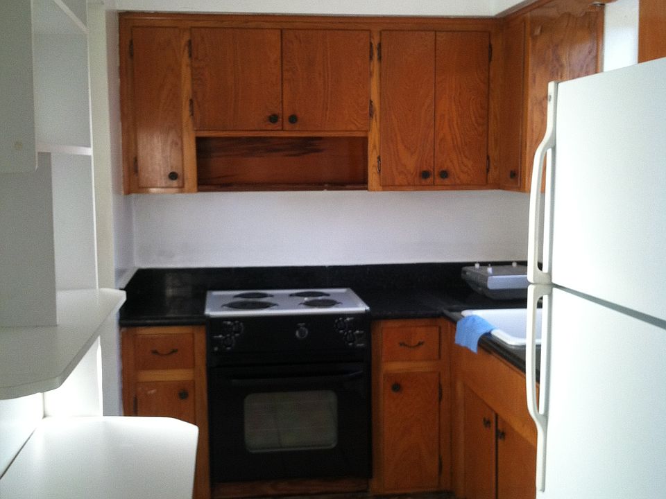 Kitchen Pic 1