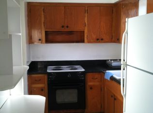 8460 Taft St, Pembroke Pines, FL 33024