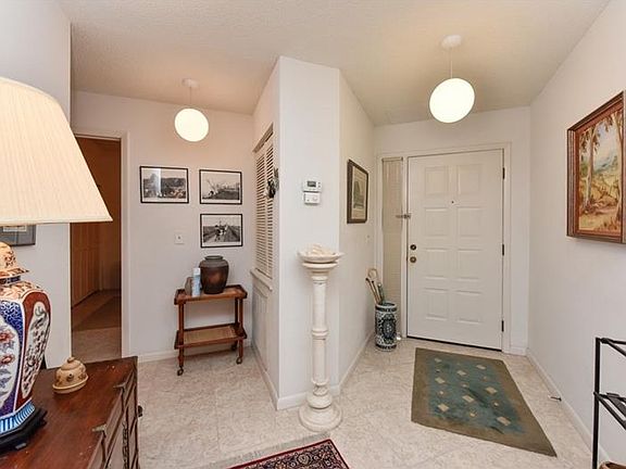 5th image of 1622 Starling Dr #104-3