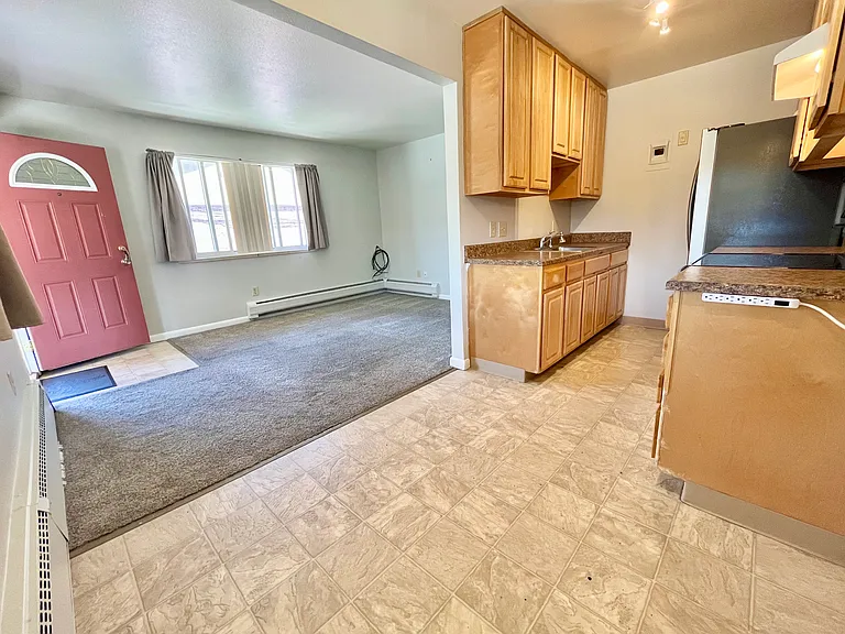 244 Laurel St — Photo 19