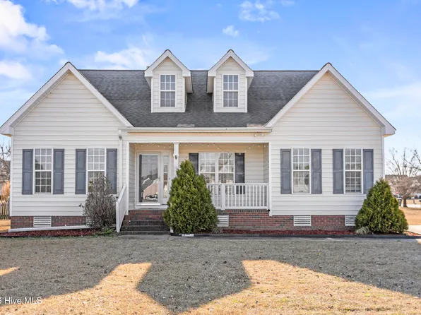 726 Addington Dr, Winterville, NC 28590