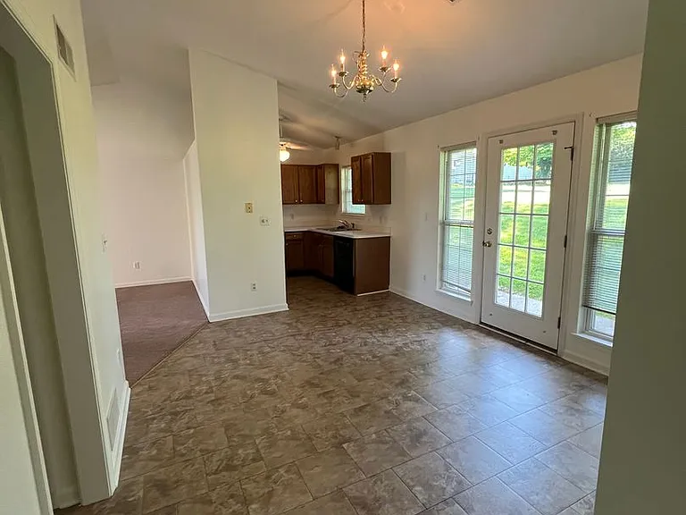 9-12 Eastwick Ln — Photo 9
