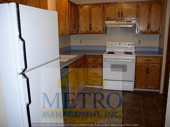 2 bed, 962 sqft, $1,350 — Photo 2