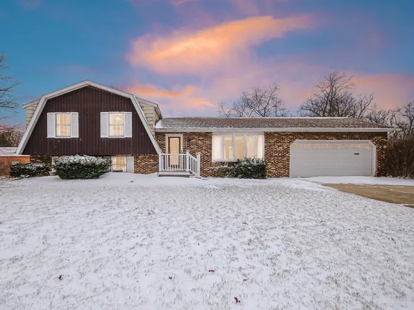 3615 N 700 E, Grovertown, IN 46531