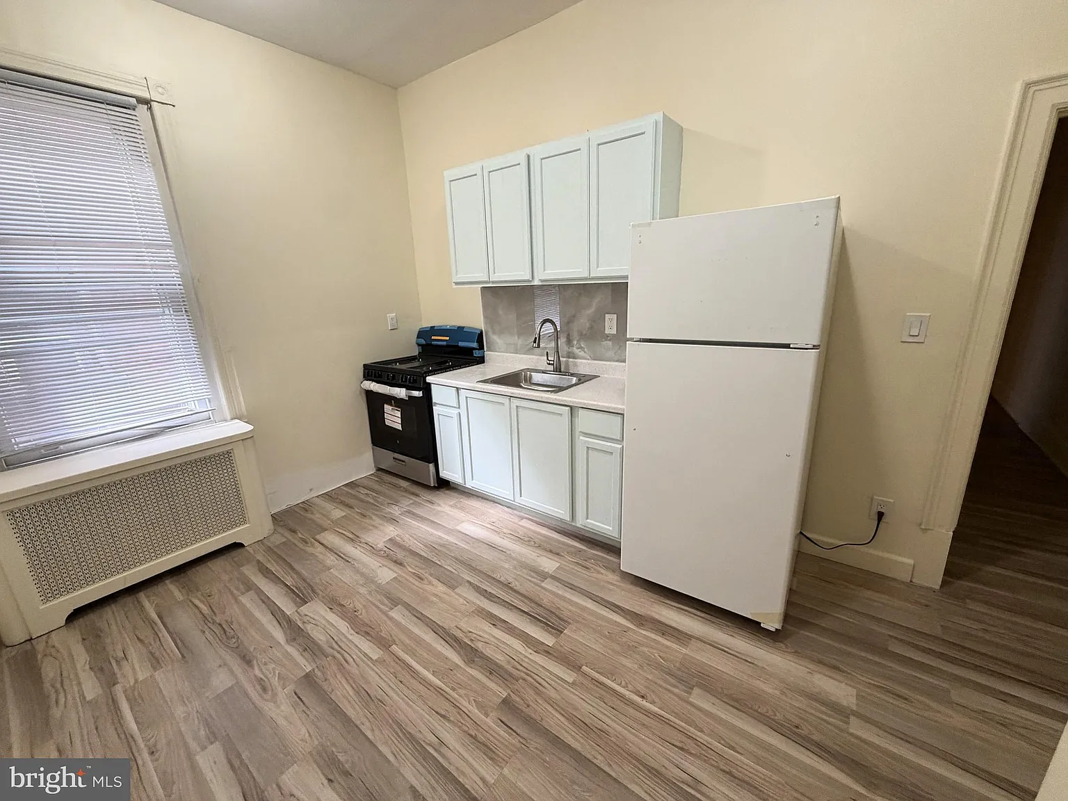 2 bed, 2640 sqft, $1,700 — Photo 2