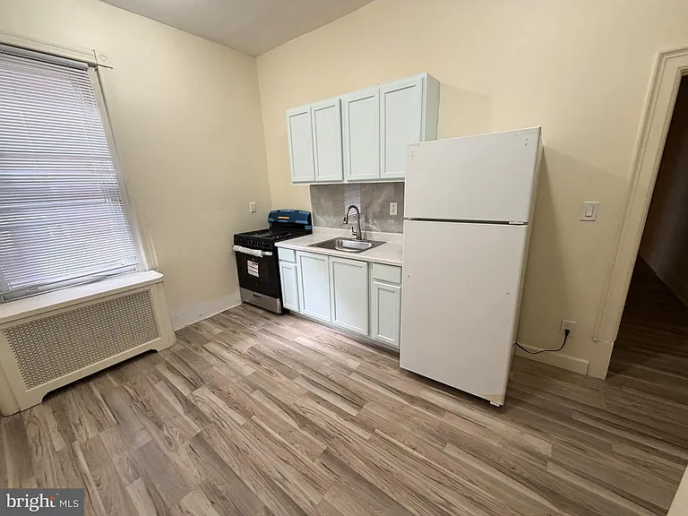 4718 Hazel Ave #-1 — Photo 2