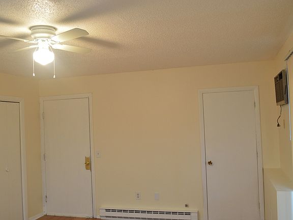 3rd image of 265 Blucher St #2