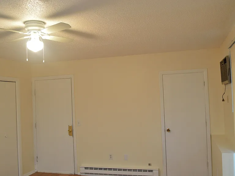 265 Blucher St #2 — Photo 3