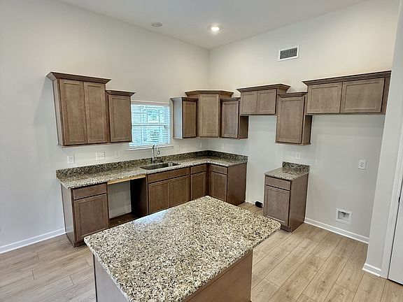 5th image of 73 Country Cir Lot 73