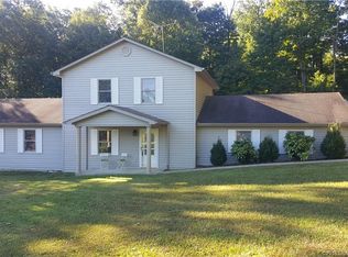 425 Hummingbird Hts SE, Corydon, IN 47112