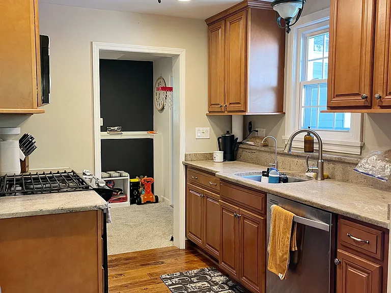 275 Woodland Dr — Photo 15