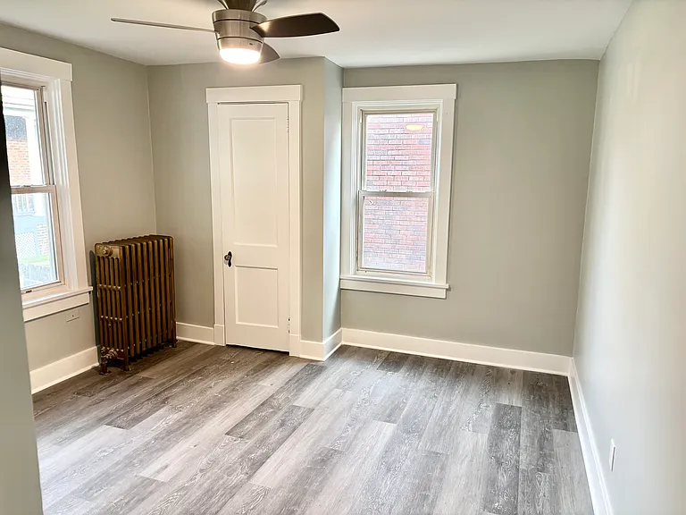702 Herron Ave — Photo 5