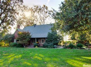 19839 N Buck Rd, Acampo, CA 95220