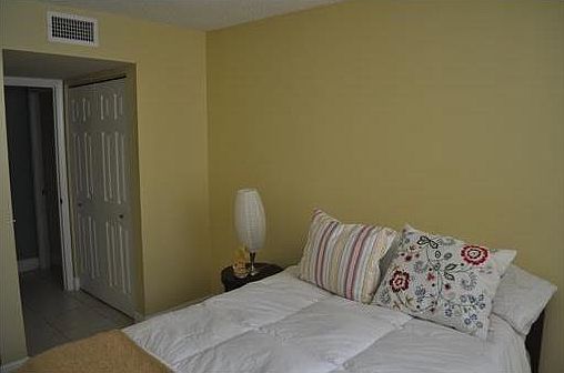 4th image of 486 NW 165th St #106