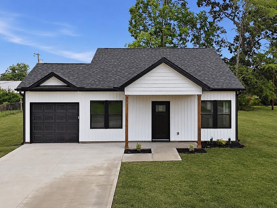 1st image of 121 Sims Ln