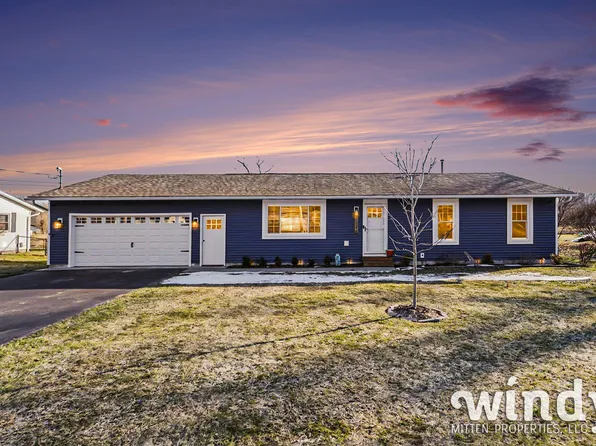 7226 Little Paw Paw Lake Rd, Coloma, MI 49038