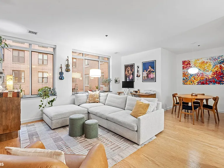 25 McWilliams Pl #307 — Photo 5