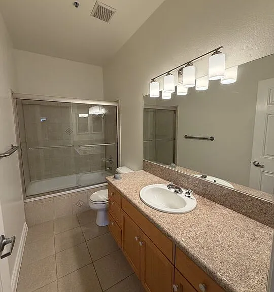 87 S Allen Ave #204 — Photo 13