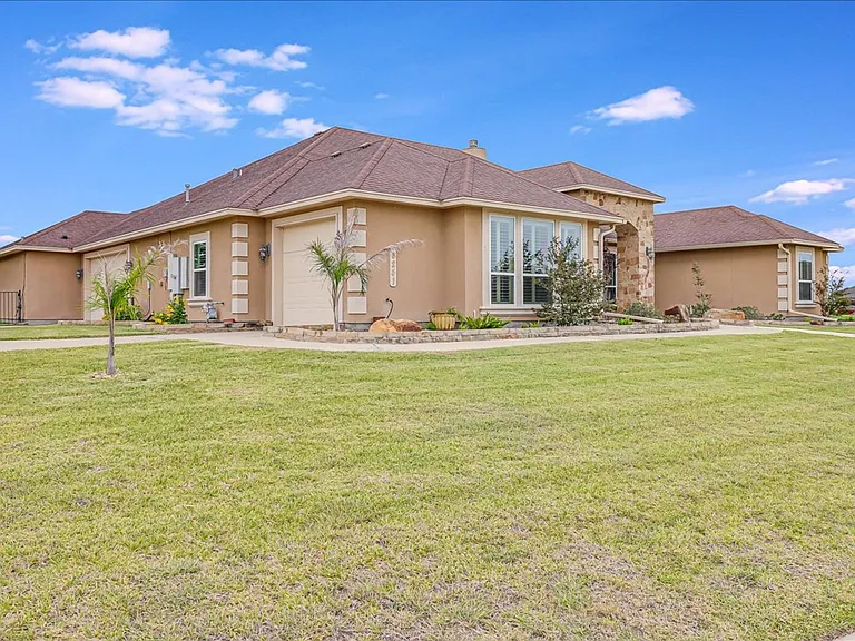 6241 Lago Vista Dr — Photo 61