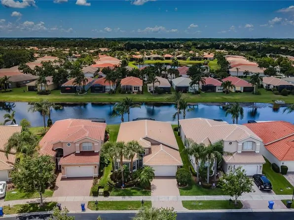 4918 Sandy Brook Cir, Wimauma, FL 33598