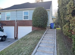 912 NE Killingsworth St, Portland, OR 97211