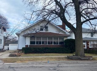 933 North Ave, Waukegan, IL 60085