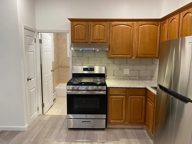 90 W 20th St #A — Photo 12