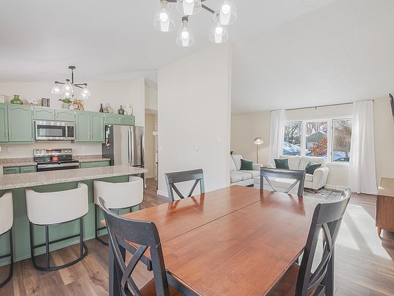 4th image of 233 Pleasant Ridge Dr