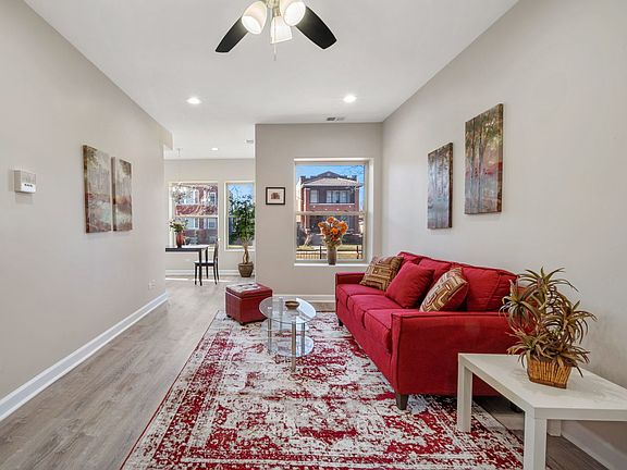 4th image of 7433 S Paxton Ave #1S