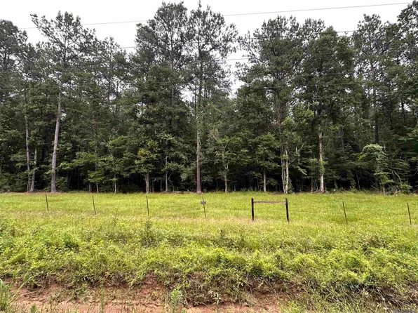 3 S Frost Rd #B, Livingston, LA 70754