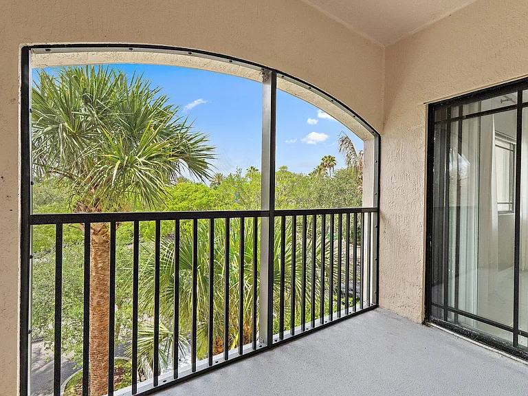 2917 Tuscany Ct #302 — Photo 29