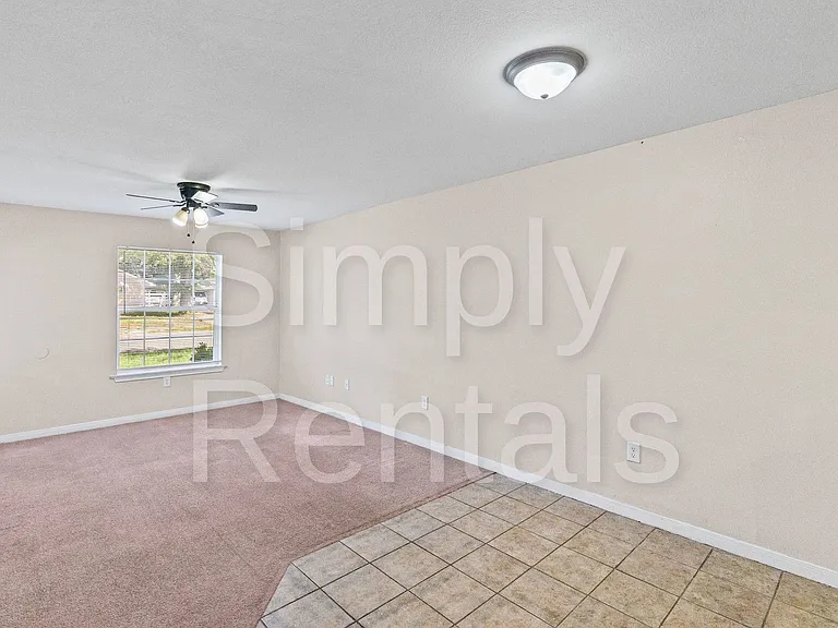 1220 Texas St — Photo 6