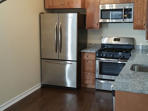 3rd image of 1028 Wynnfield Ct APT B