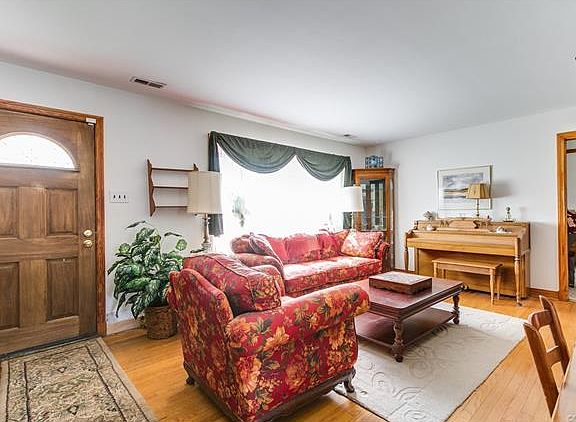 4th image of 4802 Suecla Dr