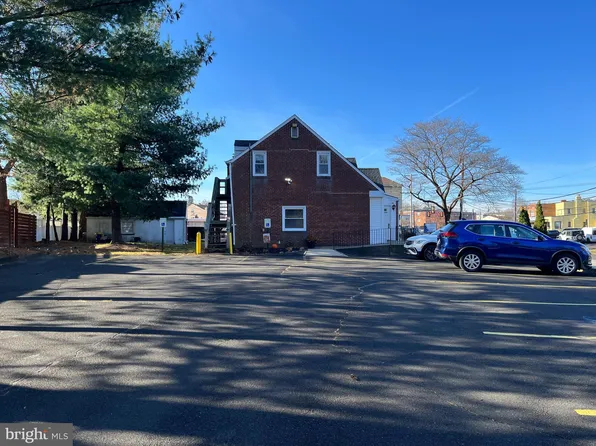 16 Shady Ln, Jenkintown, PA 19046