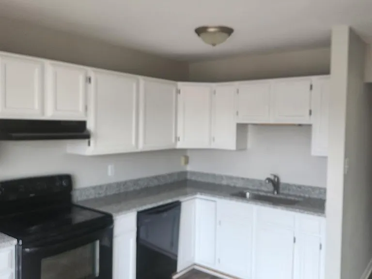 114 Westminster Ln #114 — Photo 2
