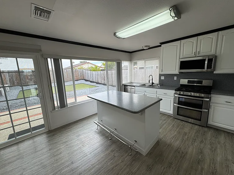 8790 Capricorn Way — Photo 6
