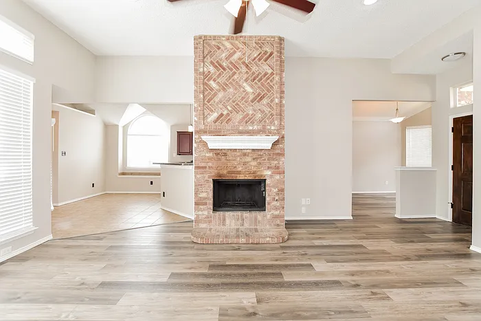 2317 Homestead Dr — Photo 3