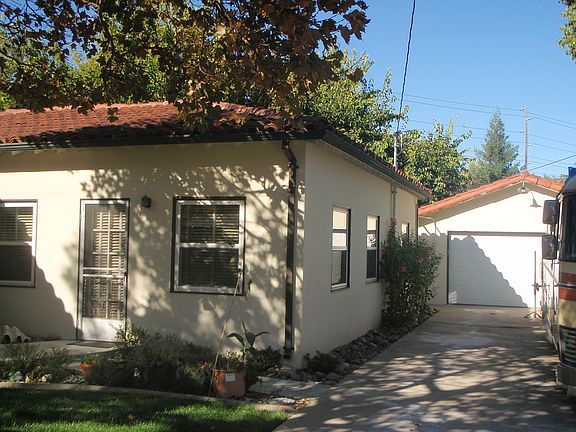 Driveway, 2 Car & Workshop