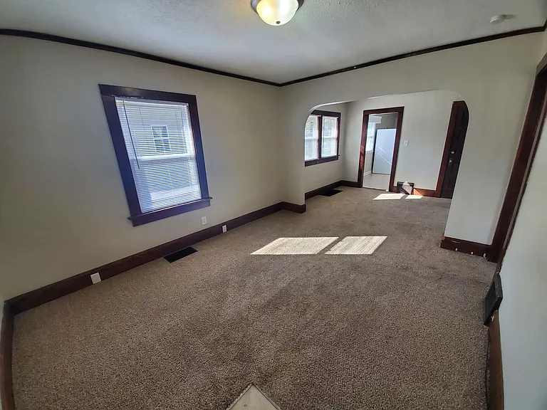 2616 Bowdoin St — Photo 2