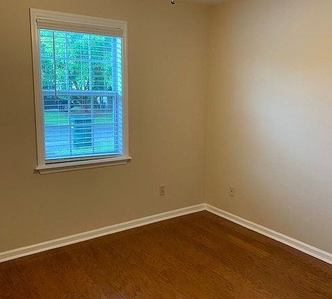 3rd image of 1769 Wayland Park Dr