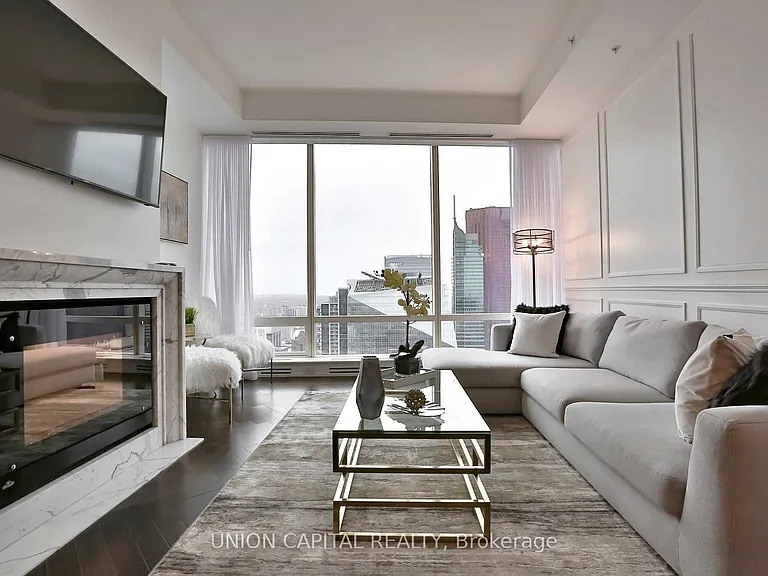 180 University Ave #5805 — Photo 5