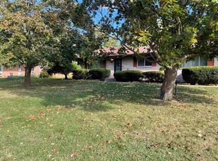 2117-2119 Davis Dr, Belvidere, IL 61008