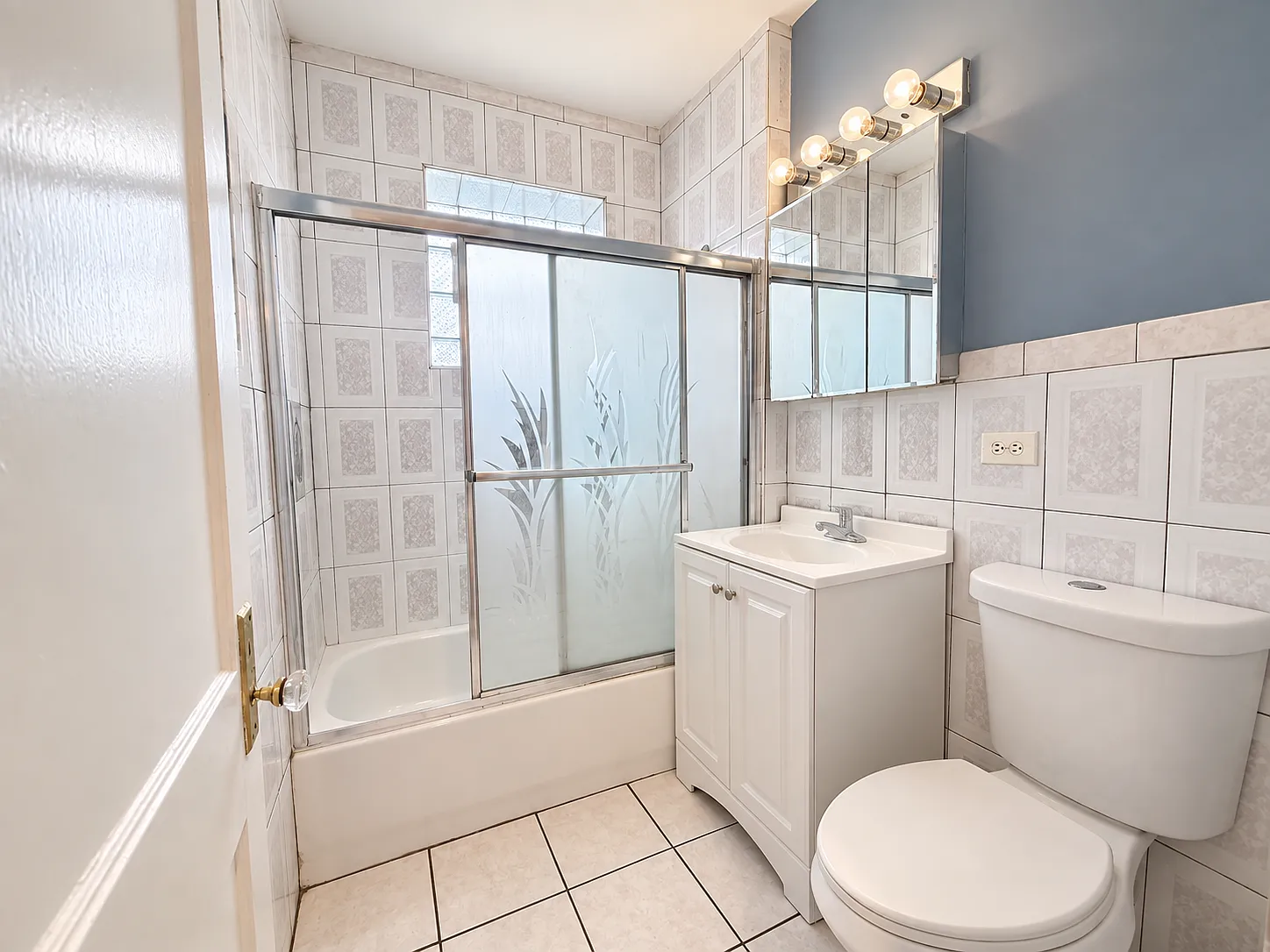 2 bed, 600 sqft, $1,500 — Photo 4