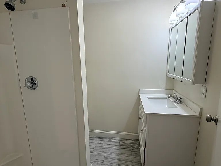 52 S Walnut St #4 — Photo 13