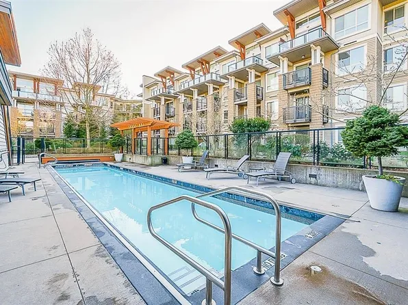 6688 120th St #217, Surrey, BC V3W 1T8