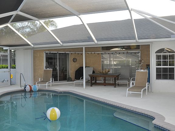 2nd image of 373 Vista Wood Dr