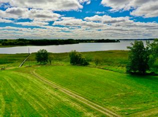1084 Mill Rd, Fox Lake, WI 53933