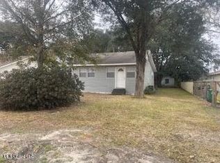 2407 11th St, Pascagoula, MS 39567