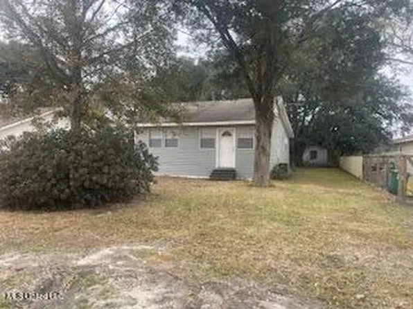 2407 11th St, Pascagoula, MS 39567